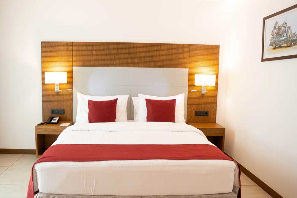 DELUXE ROOM + amenities